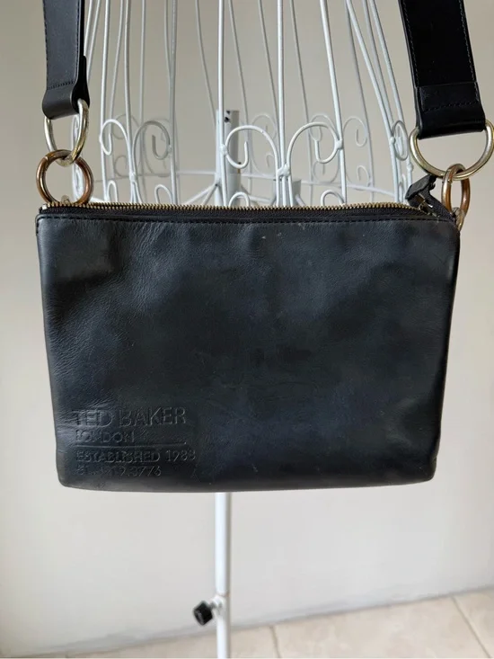 Ted Baker Darceyy Black Leather Crossbody Bag Multi Compartment Zip Purse