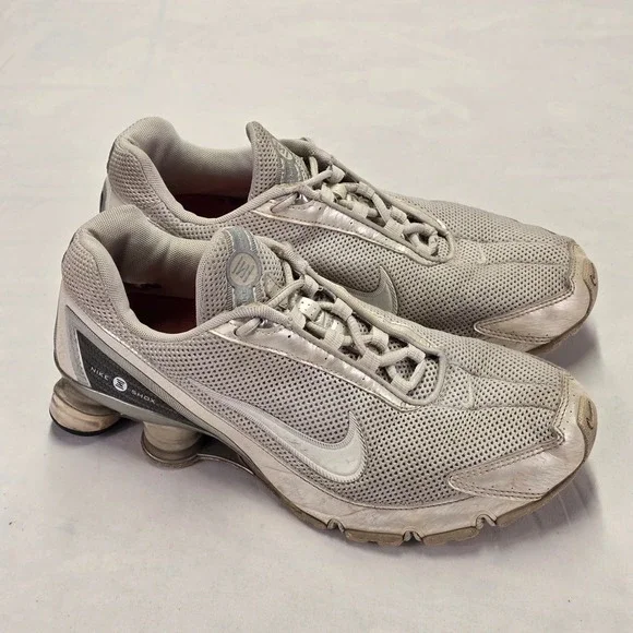 Nike Shox Metallic Silver White Mens‎ Size 9 Vintage 2006 Shoes 315378-112