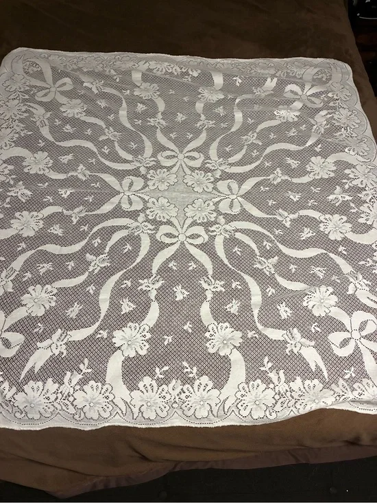 Elegant White Lace Tablecloth with Floral Ribbon Design