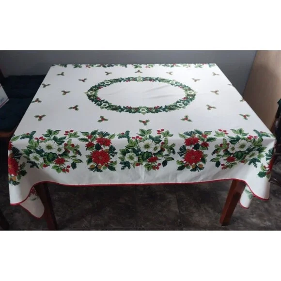 Vintage 52 x 74 Polyester Christmas Print Tablecloth Poinsettia/Holly Beautiful