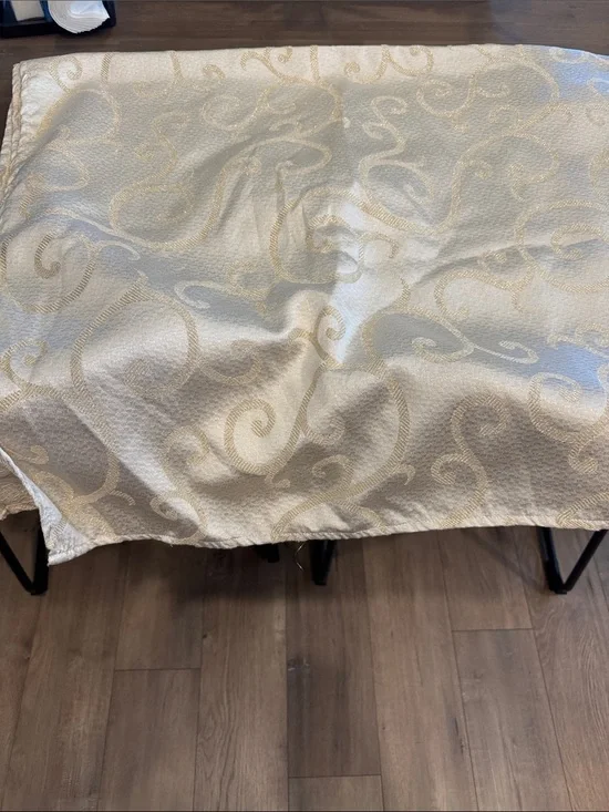 Neutral Gold Scroll Jacquard Table Cloth -rectangle 60”x120”