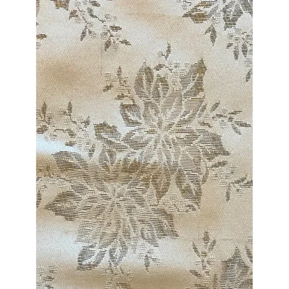 Suntex Designs Floral Brocade Square Tablecloth Champagne Gold‎ Metallic 60x60