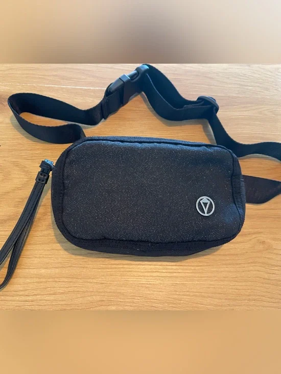 Ivivva By Lululemon Girls Crossbody Bag with Subtle Sparkle