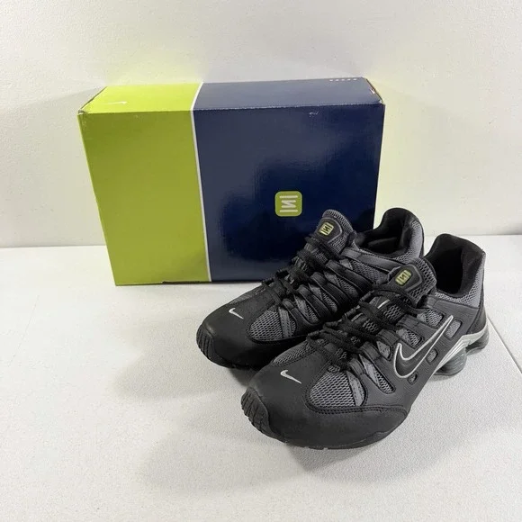 NEW Nike SHOX‎ Warrior Black Gray 2005 Size 9 Men's Shoes 311978-003