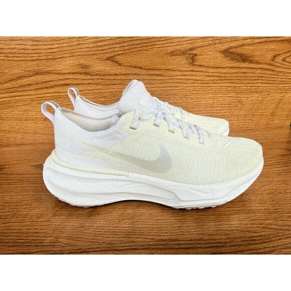 Nike ZoomX Invincible 3 “White Photon Dust” Size 7 men’s / 8.5 Women’s