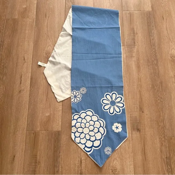 Grasslands Road Brown Cotton Blue With White Embroidered Flower Table Runner 68