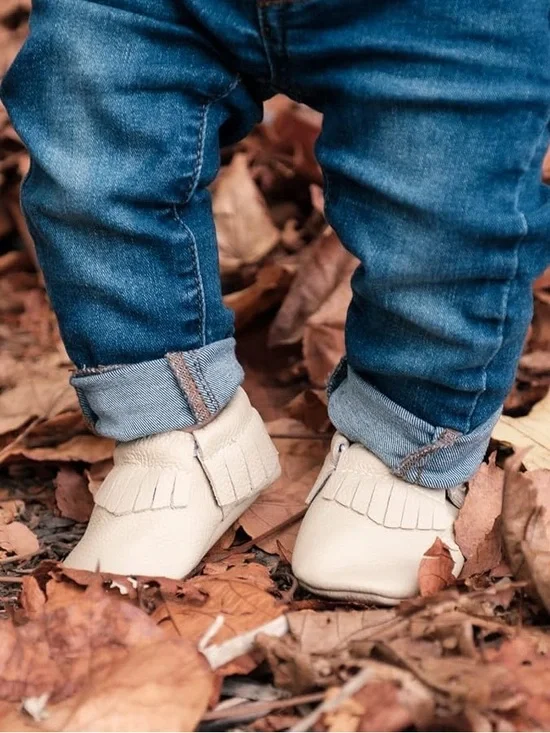 OshKosh B'gosh Toddler Cream Fringe Moccasins