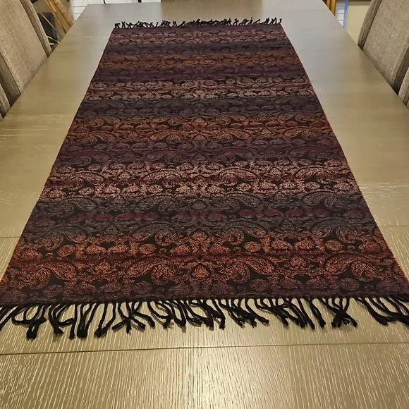 True Vintagehome 80's Multiple Color Paisley Table Runner W Fringe 27
