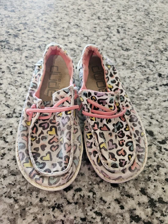 Hey Dude Kids Heart-Print Slip-On Sneakers in Pink Multi