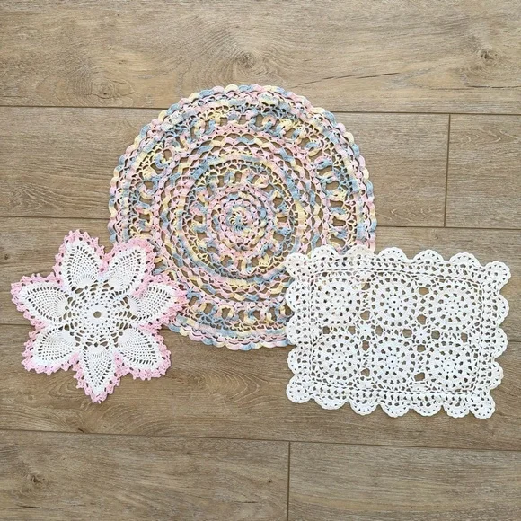 Hand Crochet Doily Bundle of 3 Round Pastels Pink‎ Scalloped Trim Rectangular