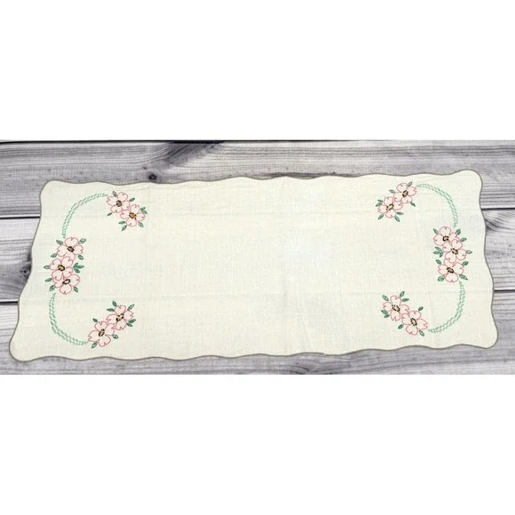 VINTAGE EMBROIDERED TABLE RUNNER / SCARF 36