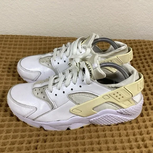 Nike Air Huarache Run PRM Mens Sz 8.5 White Snakeskin Running Shoes 704830-100