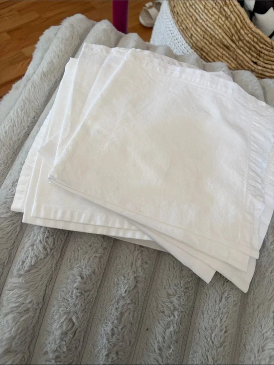 Set of 20 White Linen Napkins - Simple Crisp Elegance