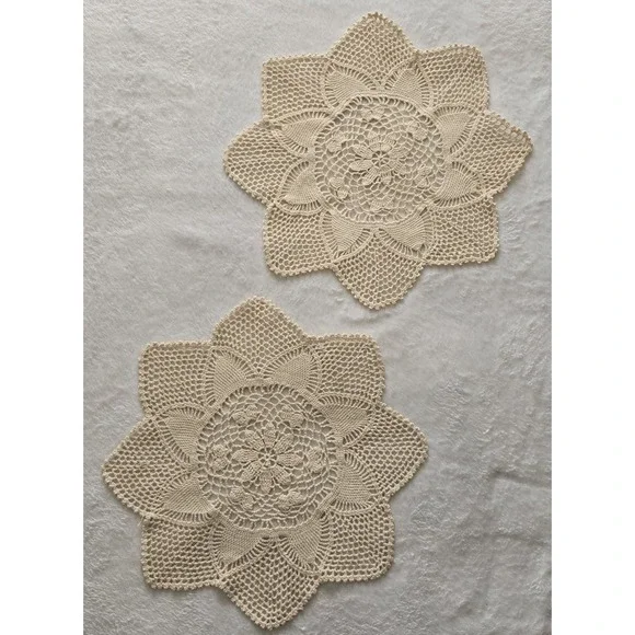 Vintage Doily Crochet Handmade Pineapple Set 2 Beige Lace Table Topper‎ 15