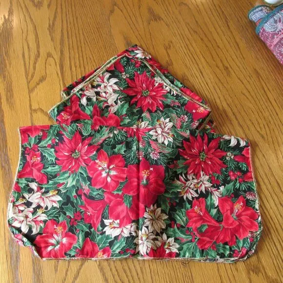 Joan Messmore Christmas Napkins Poinsettia Amaryllises Cranston set of 7 Vintage