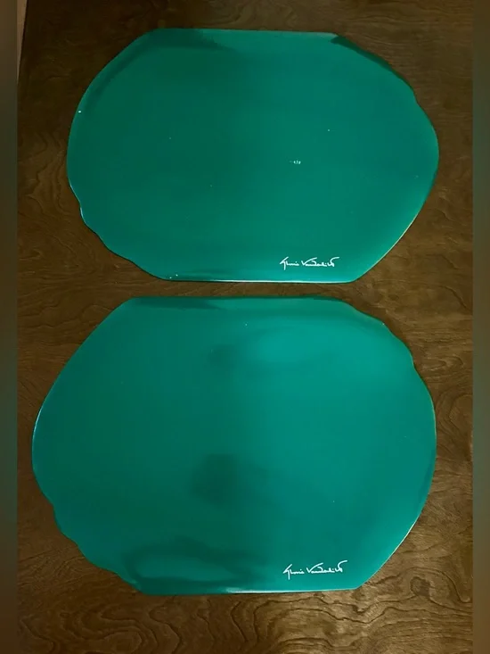 2 Vtg 1980s Gloria Vanderbilt hunter green vinyl placemats Town & Country Linen