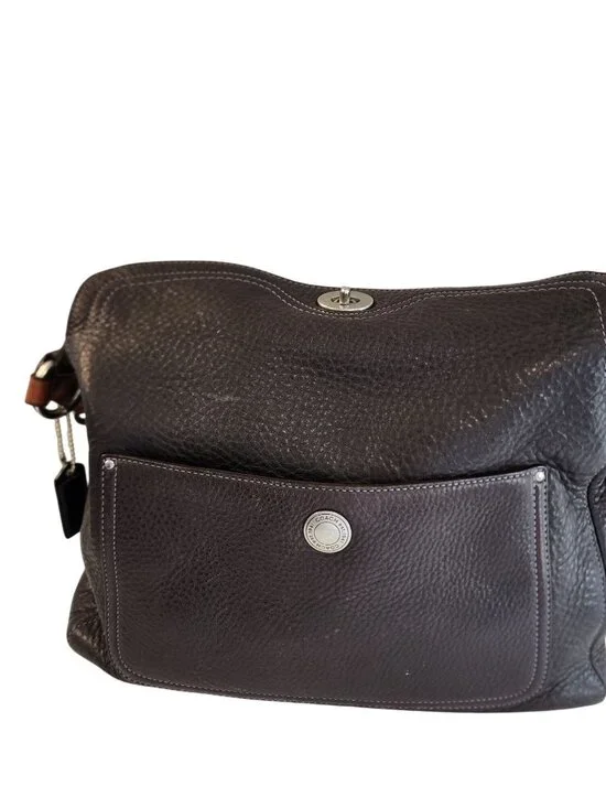 Vintage Coach Chelsea Hobo bag (Style 10131/10132) crafted from dark brown pebbl