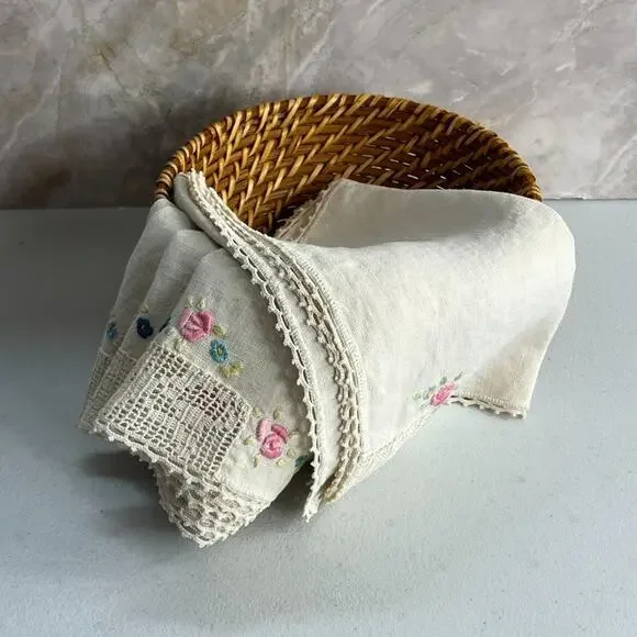 Vintage Ivory Napkins Set of 8 Embroidered Flowers Crochet Two sizes