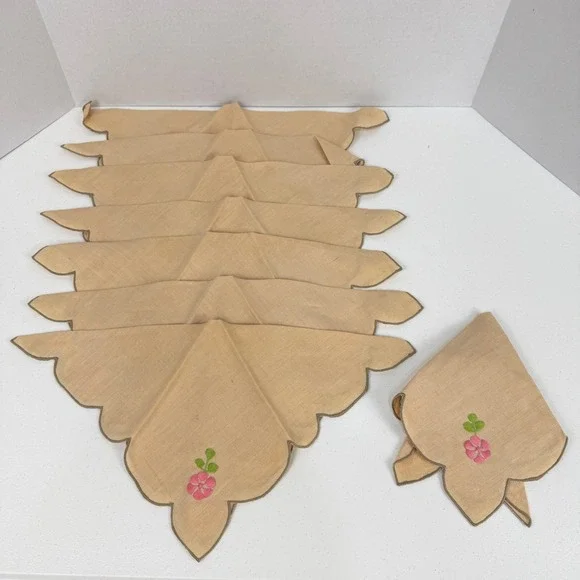 Vintage‎ Embroidered Scalloped Napkins Set of 8 Tan Pink Floral Cottagecore