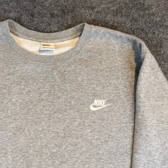 Nike Sportswear Club Fleece Crewneck Sweatshirt Heather Grey Mens XL Embroidered
