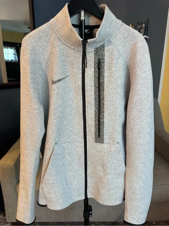 Nike Gray Full-Zip Hoodie Jacket with Black Accents