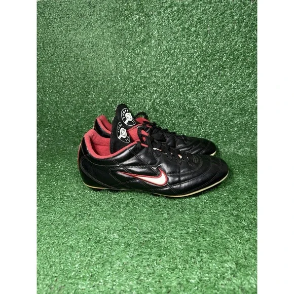 VTG NIKE Tiempo Mystic Mens Size 9 Soccer Football Cleats Performance OG 2004‎