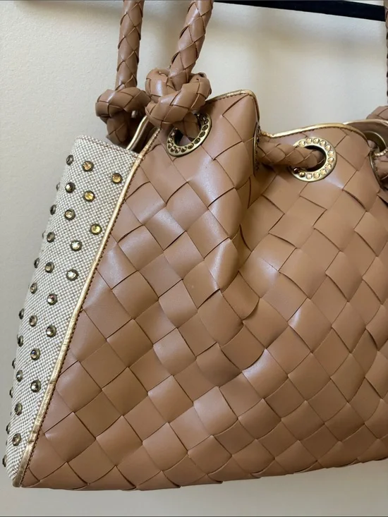 Amazing Tan Leather Shoulder Bag w/ Crystal Accents
