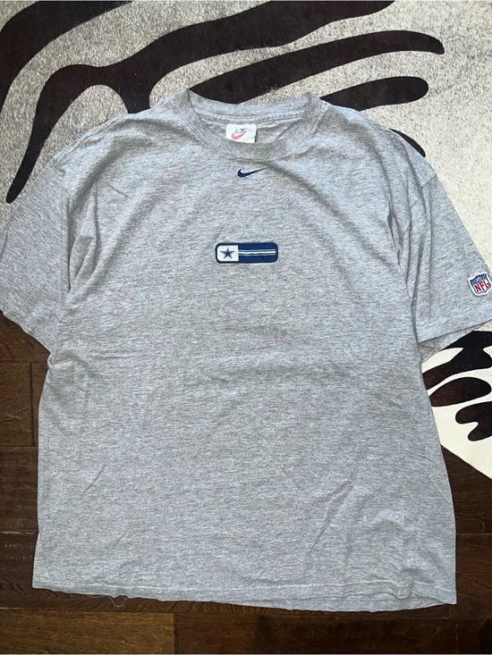 Vintage Nike Center Swoosh Dallas Cowboys Shirt