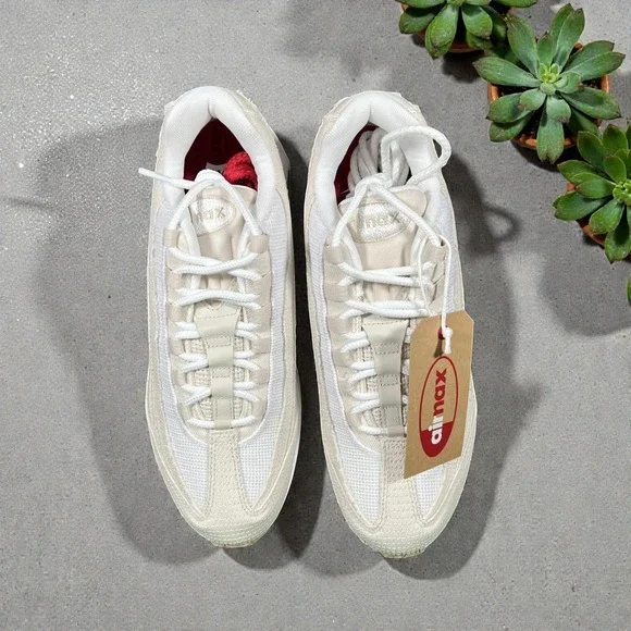Levi's x Nike Air Max 95 OG‎ Light Orewood Brown Men's 10.5 HM4743-100 New