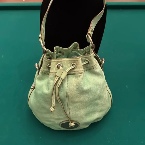 Fossil mint green vintage hobo” bag. Such a cool 60’s color!! No 🔐😞 (OLCC)