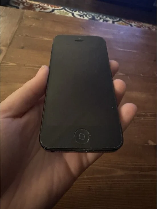 Apple iPhone 5  - Black - Used On Bluegrass/Verizon As Is, Untested