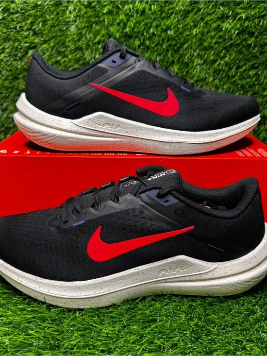Size 11 - Mens Nike Air Winflo 10 Black White Running Shoes - DV4022-002