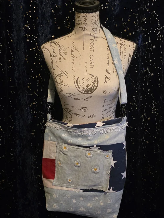 Handmade Patchwork Daisy Crossbody Bag - Light Blue