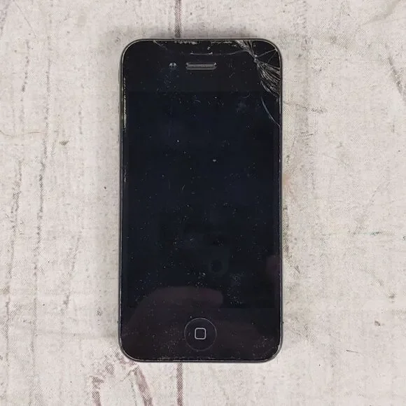 Apple iPhone 4 A1332 FOR PARTS OR REPAIR - Untested Black Smart Phone 7.1.2