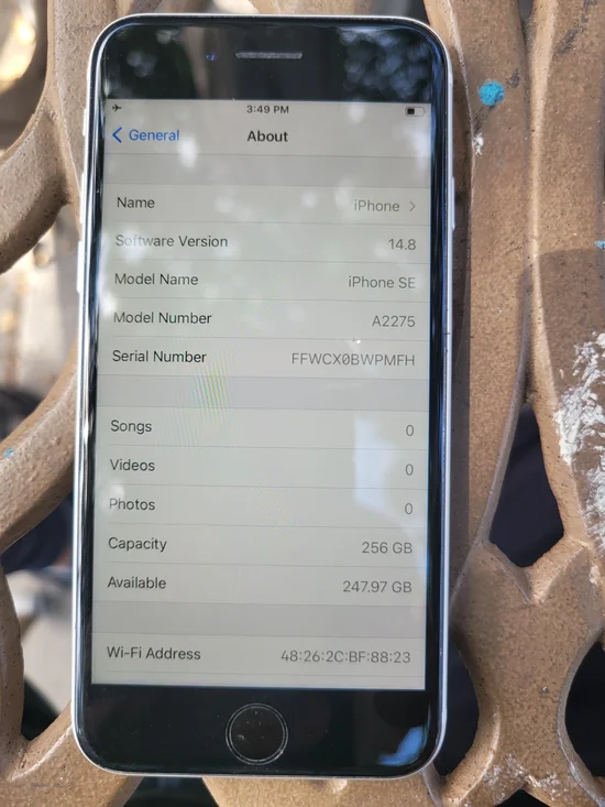 Apple iPhone SE 2nd Gen 2020 (256GB) White Used **AJ**