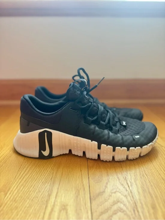 Nike Metcon Black and White Training Shoes