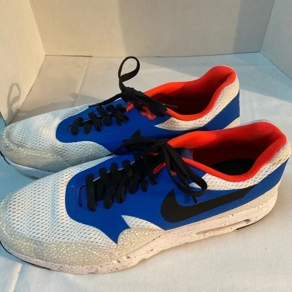 Nike Air Max Running Shoes size 15