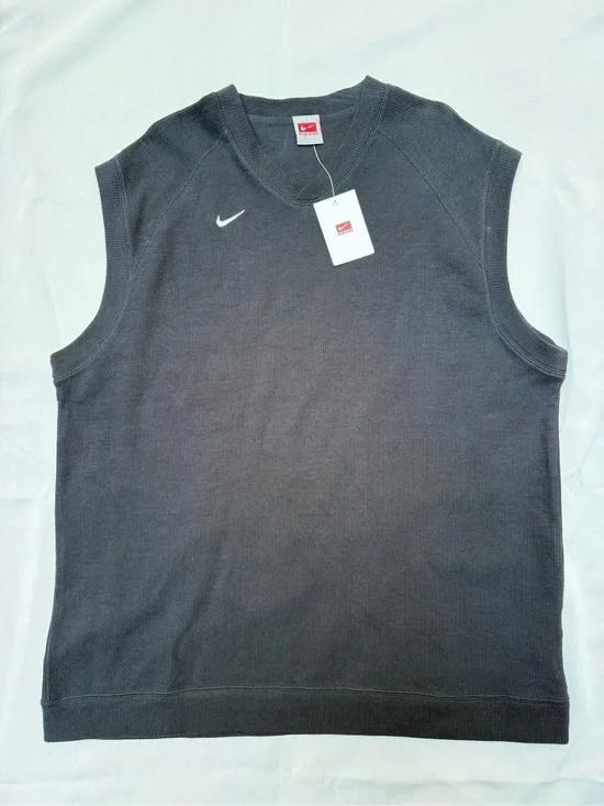 VNTG Nike Charcoal Gray Knit V-Neck Tank with White Swoosh