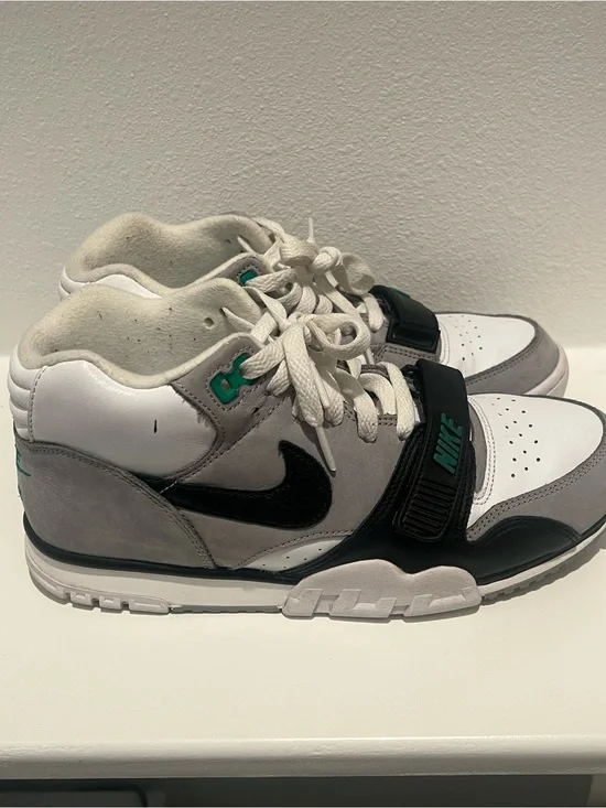 Nike Men’s White, Gray & Black Strap Training Sneakers with Teal Accents