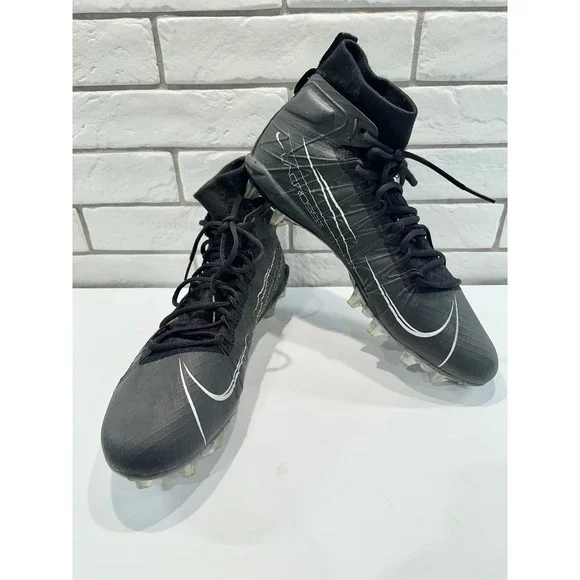 Nike Huarache Lacrosse Cleats SZ 14 Black‎ White Men's Mid Top Athletic Shoes