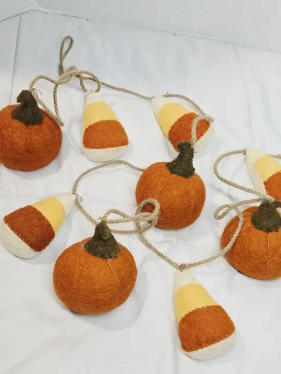 Fall Pumpkin Candy Corn Wool Felt Garland 7ft Tiered Tray Decor Jack O Lantern