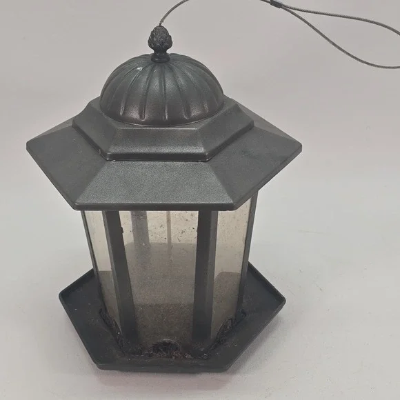 Perky-Pet Lantern Shaped Bird Feeder 3.5 lb Rust-Resistant Hanging 9x9x13