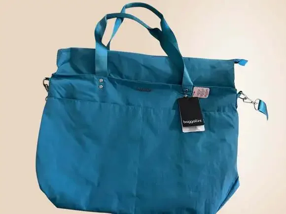 Baggallini True Classic Carryall Laptop Tote Bag in Blue