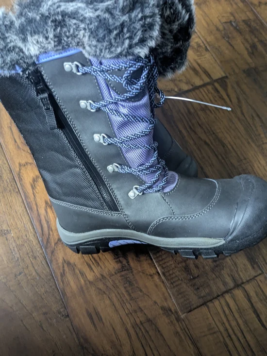 Keen Women's Gray and Purple Insulated Winter Boot with Faux Fur Cuff.