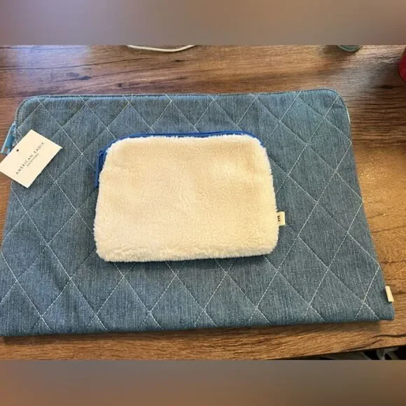 American Eagle Laptop Sleeve