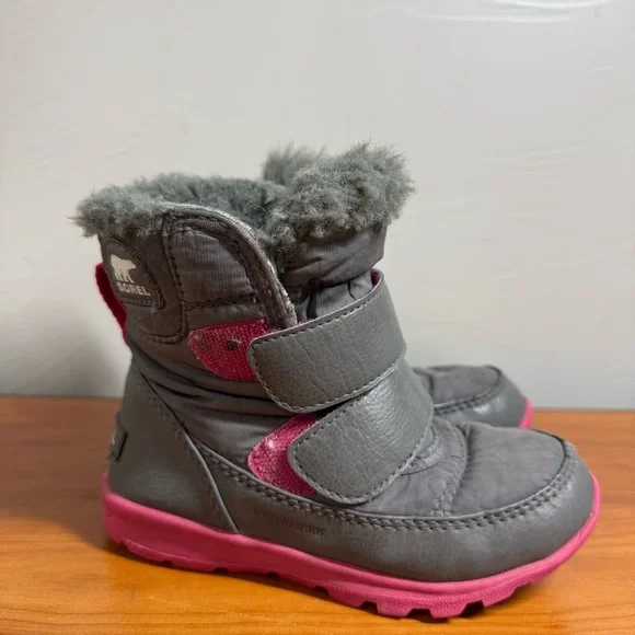 Sorel Kids Whitney II Strap Waterproof Winter‎ Snow Boots Quarry Grey Pink 10