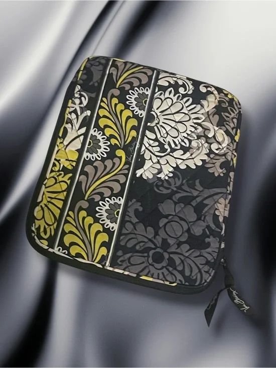 Vera Bradley Quilted Tablet Sleeve Case Baroque Retired Print