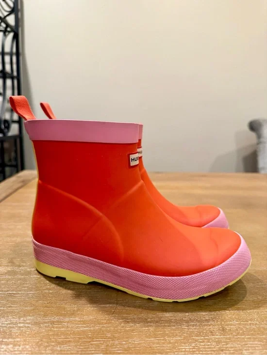 Hunter Kids Play Boots Red Tang/Pink Fizz/Zesty Yellow Size US 3 UK 2 EUR 34
