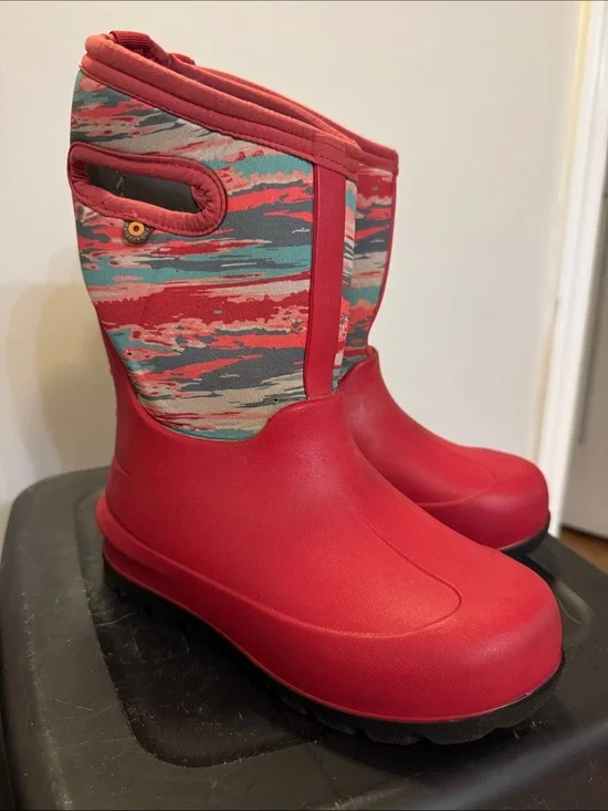Bogs Kids Raspberry pink Waterproof Winter Boots with Patterned Shaft 1 youth