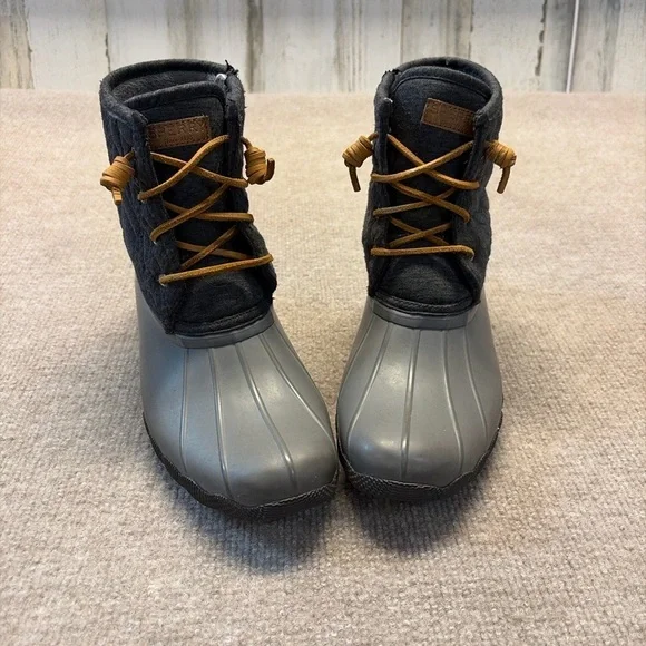 Sperry Saltwater Fleece Shaft Duck Boots — Grey — Girls 6 (Women’s ~7.5)
